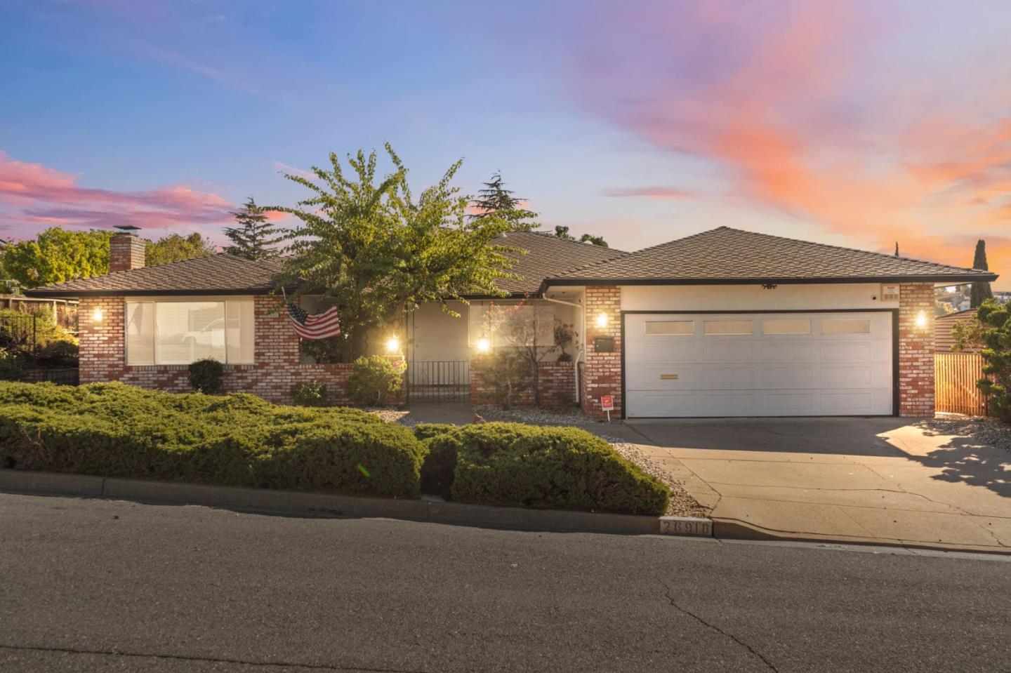 26918 Claiborne Court