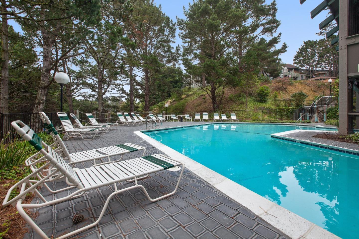 359 Half Moon Lane 113