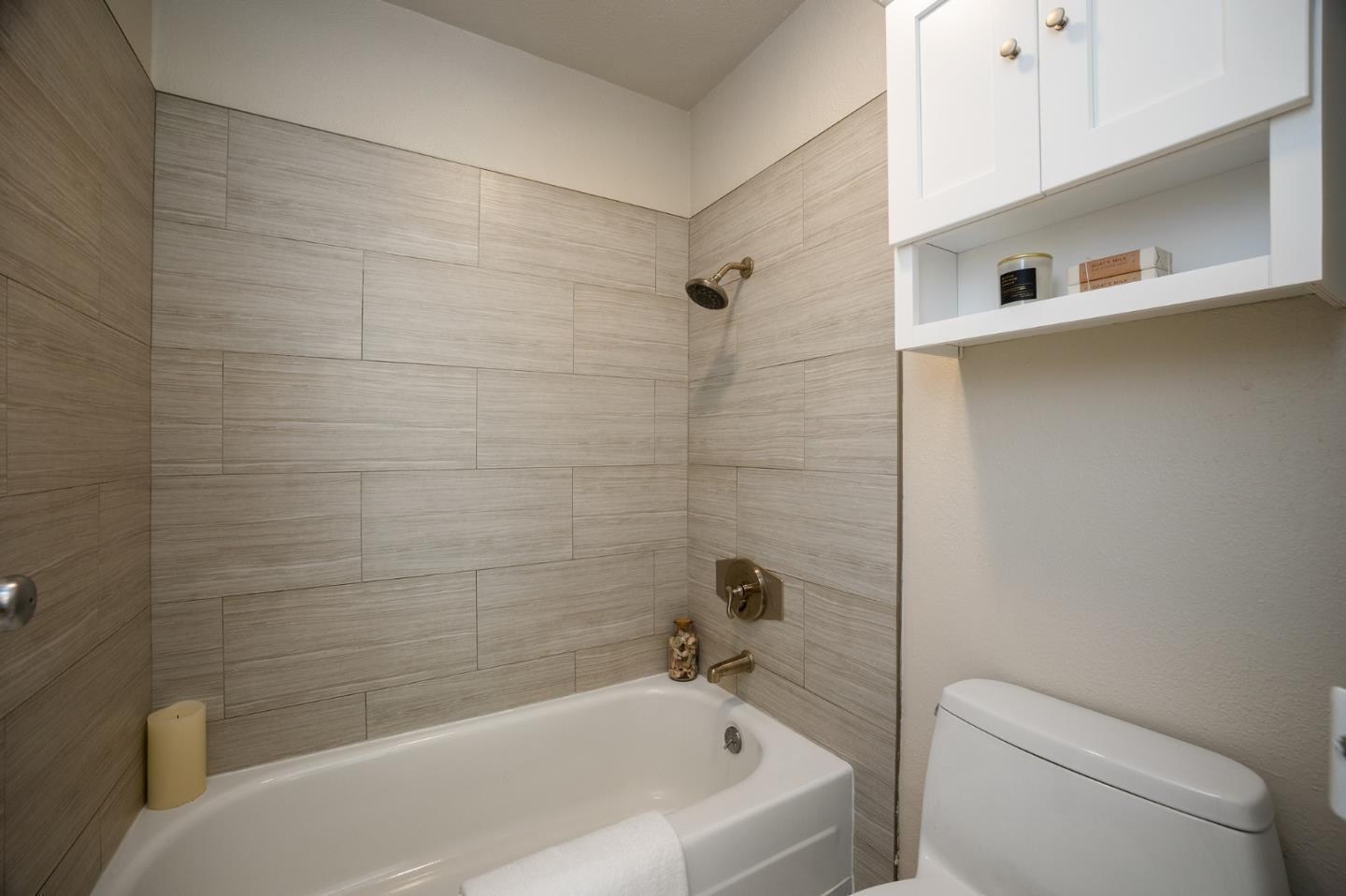 359 Half Moon Lane 113