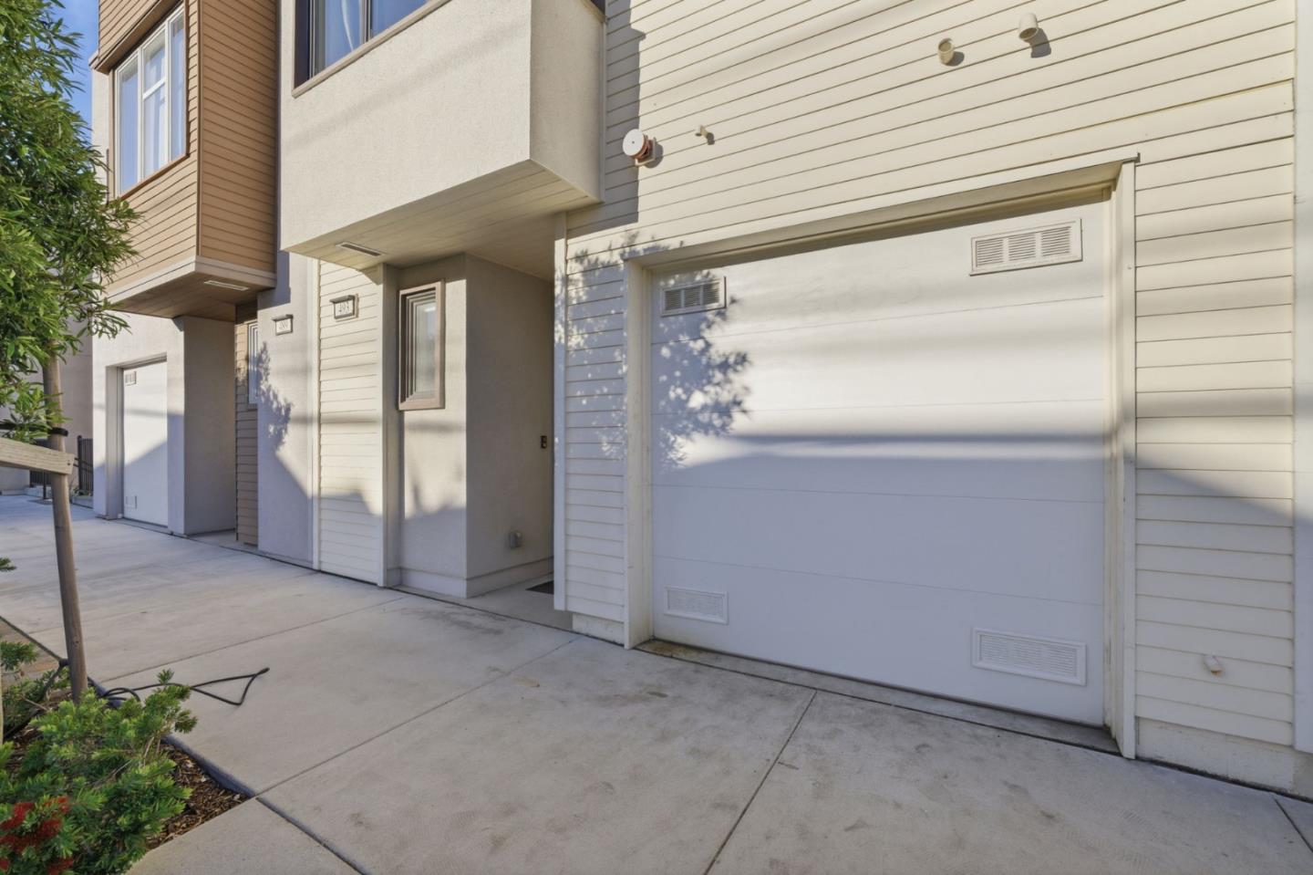 493 Cambridge Street