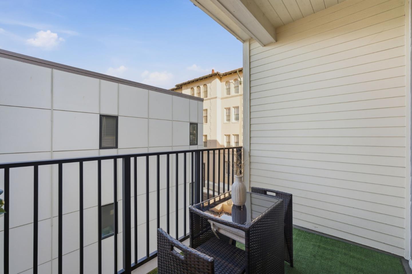 493 Cambridge Street