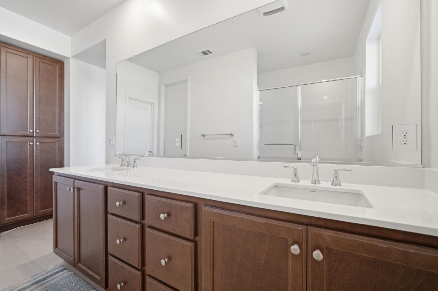 493 Cambridge Street