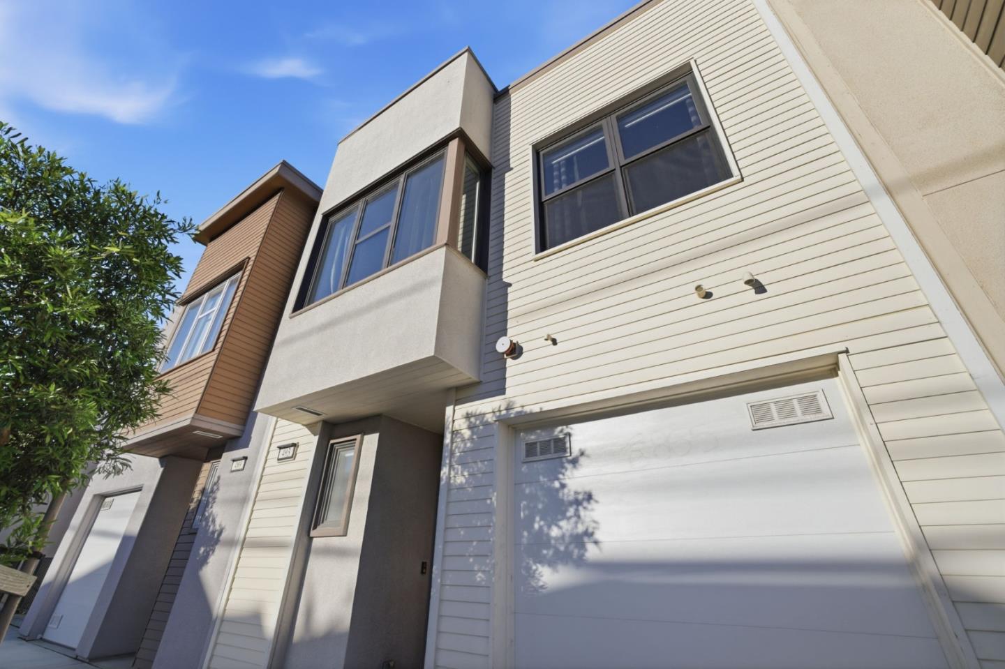 493 Cambridge Street