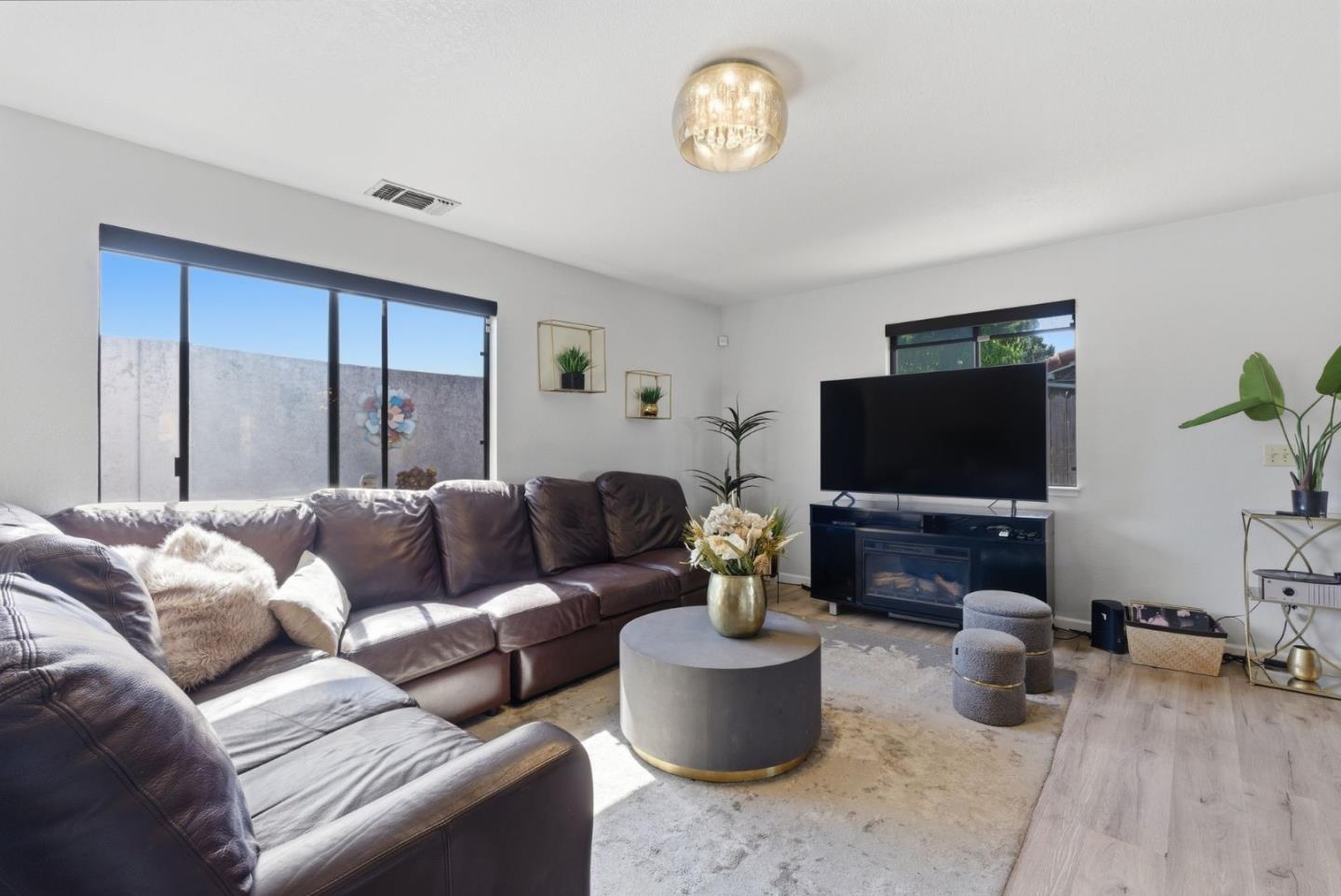 1930 Vine Drive