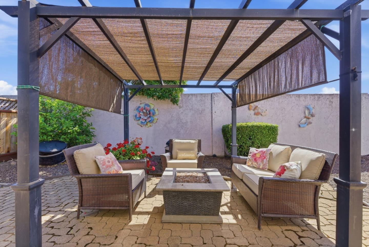1930 Vine Drive