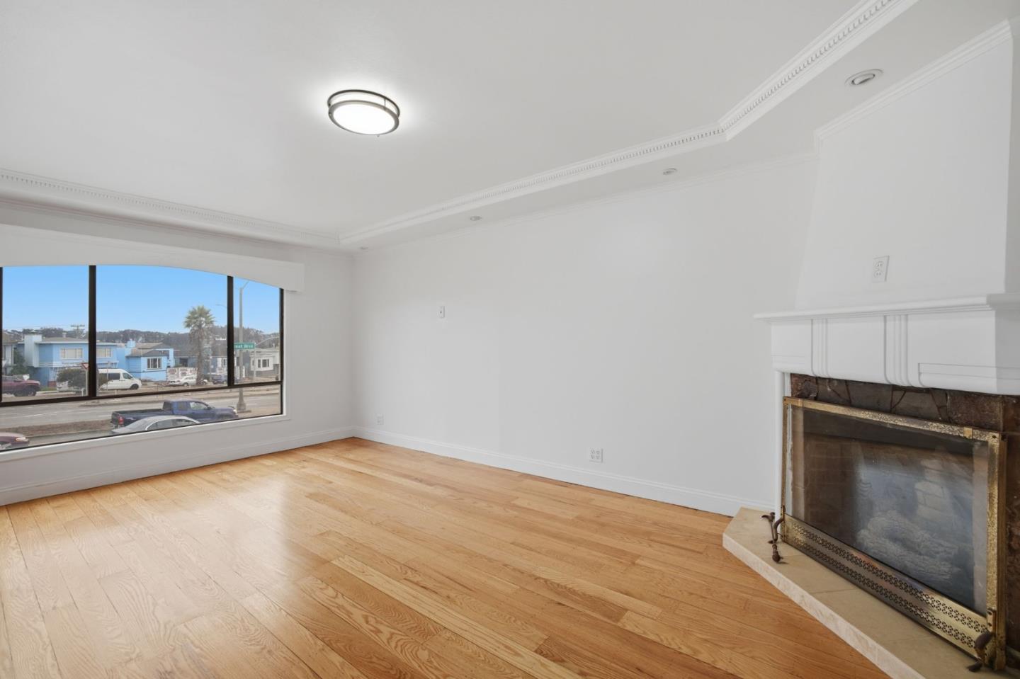 2054 Sloat BLVD