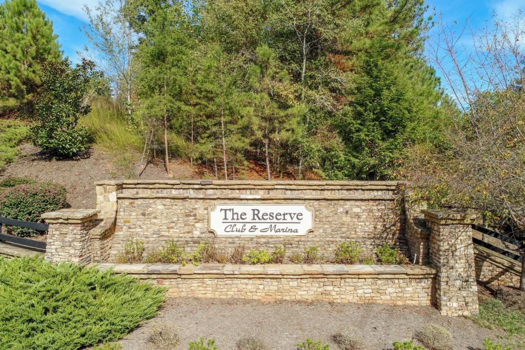 6930 Crestline Drive