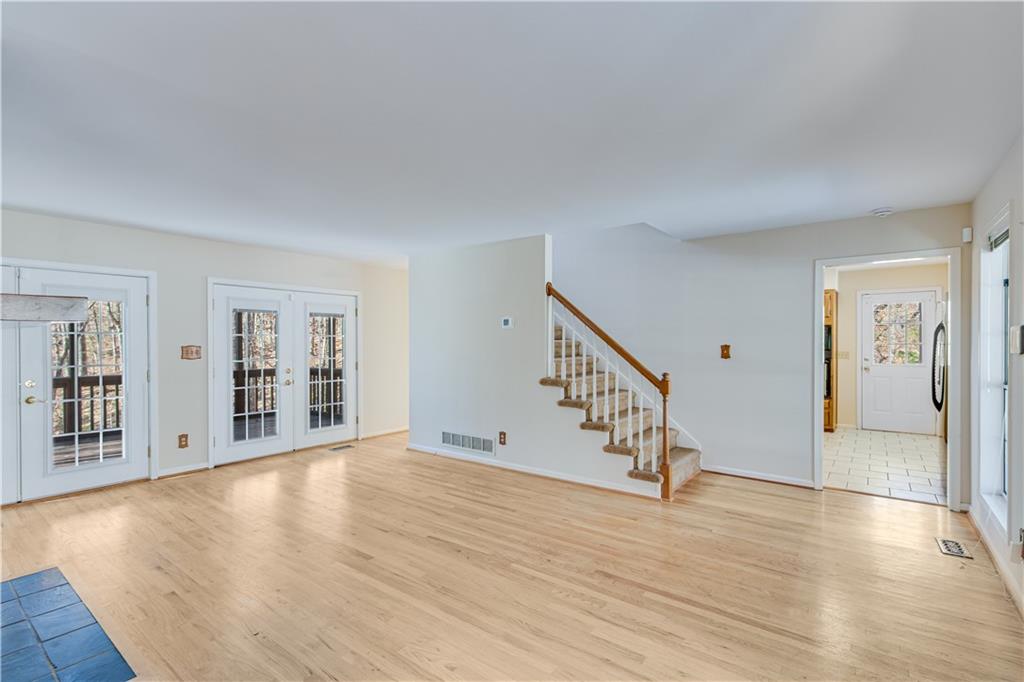 7790 Kings Point Drive