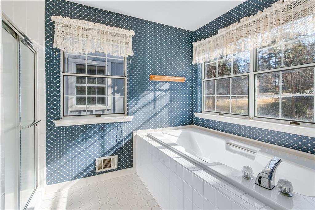 7790 Kings Point Drive