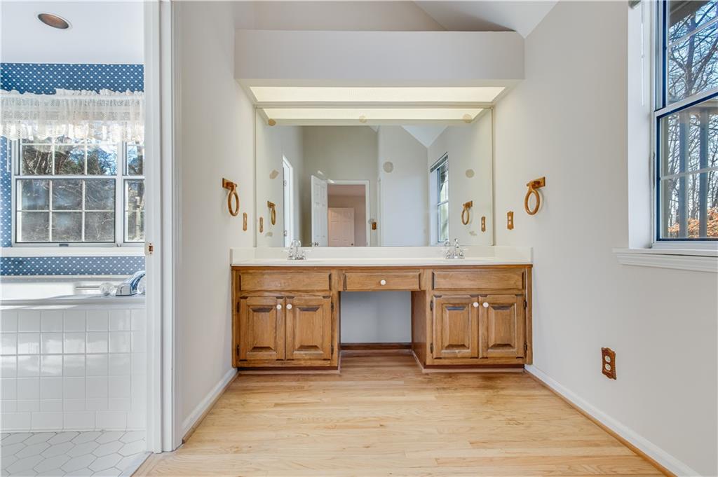 7790 Kings Point Drive