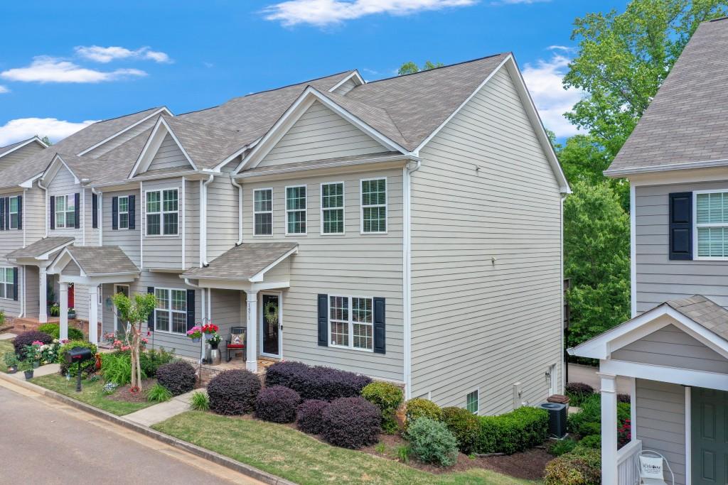 1471 Bluff Valley Circle