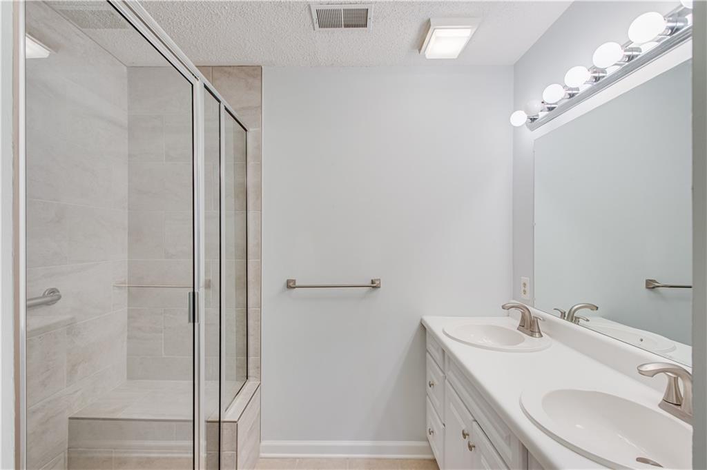 3585 Chattahoochee Road