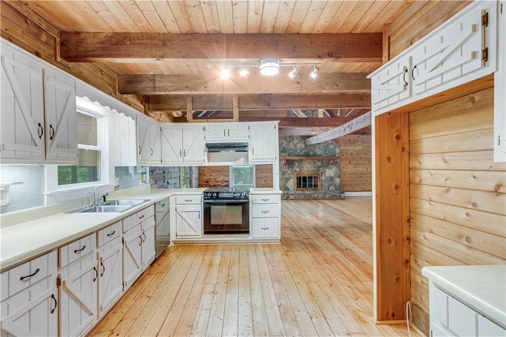 3585 Chattahoochee Road