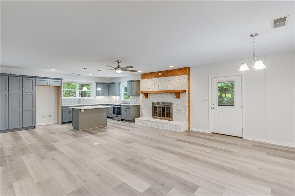 3585 Chattahoochee Road