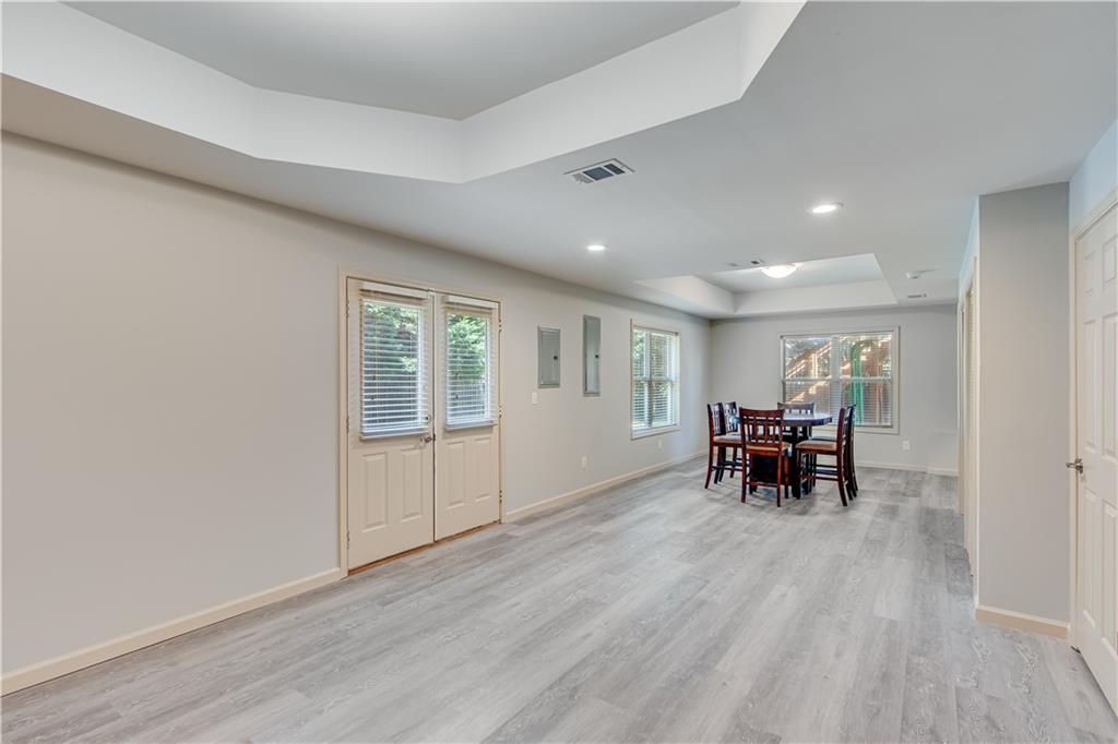 8910 Mossy Oak Drive