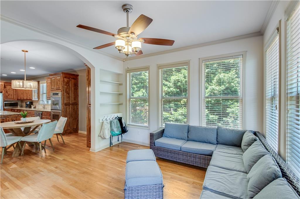 8910 Mossy Oak Drive