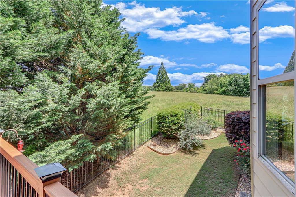 8910 Mossy Oak Drive