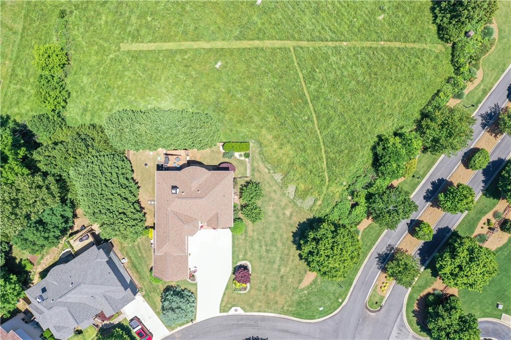 8910 Mossy Oak Drive