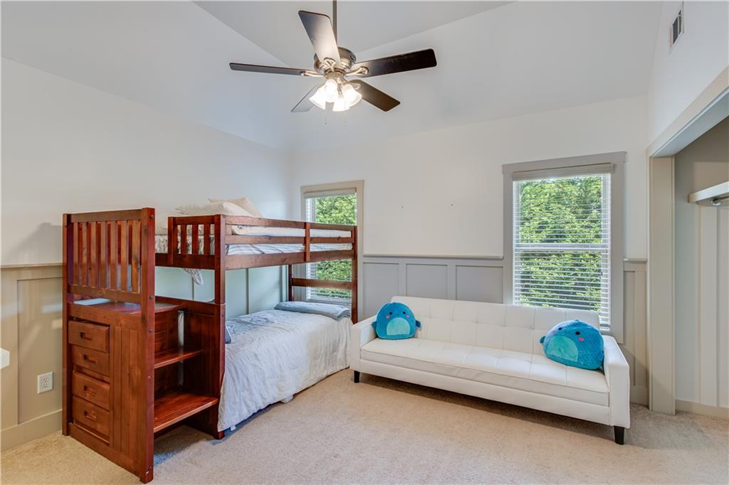 8910 Mossy Oak Drive