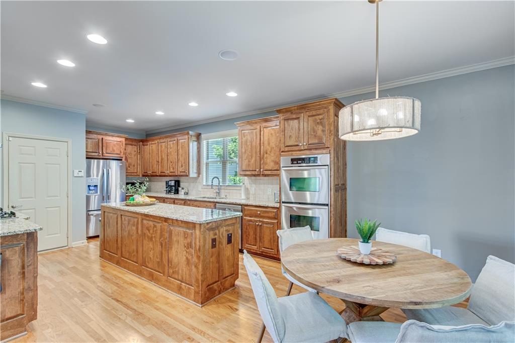 8910 Mossy Oak Drive