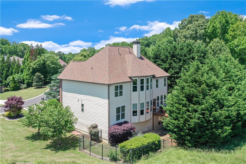 8910 Mossy Oak Drive