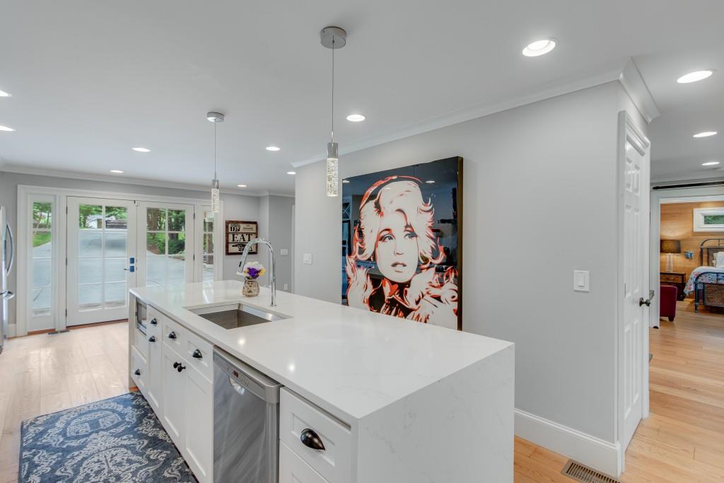 5445 Linger Longer Road