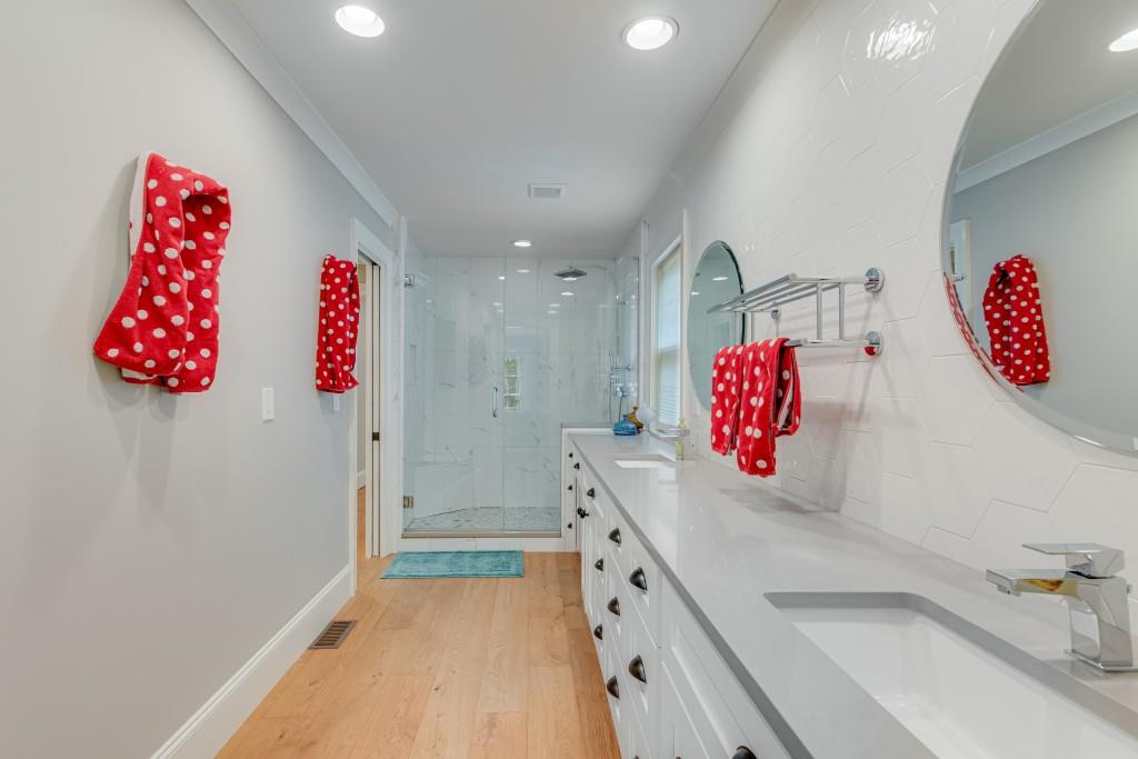 5445 Linger Longer Road