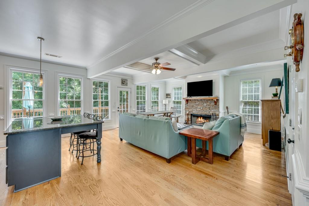 7105 Haw Creek Place