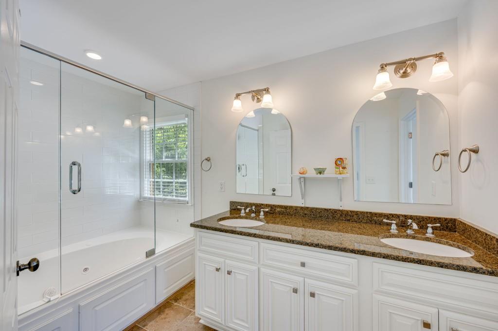 7105 Haw Creek Place