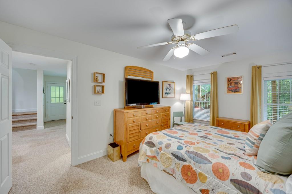 7105 Haw Creek Place