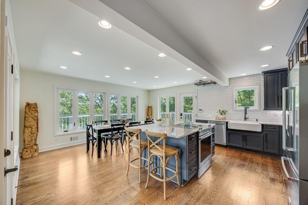 537 Chestatee View Drive