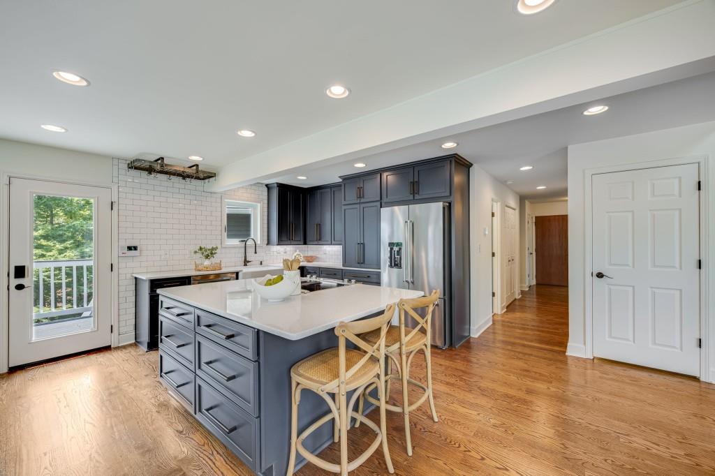 537 Chestatee View Drive