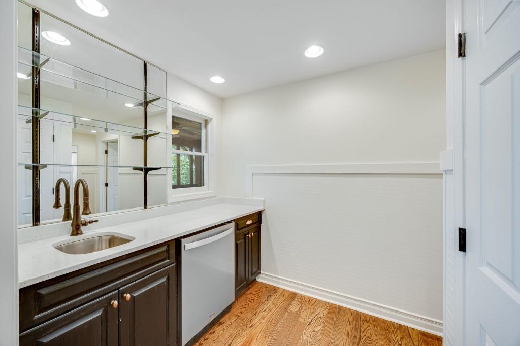 537 Chestatee View Drive