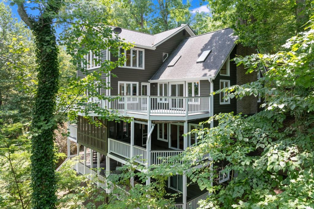 537 Chestatee View Drive