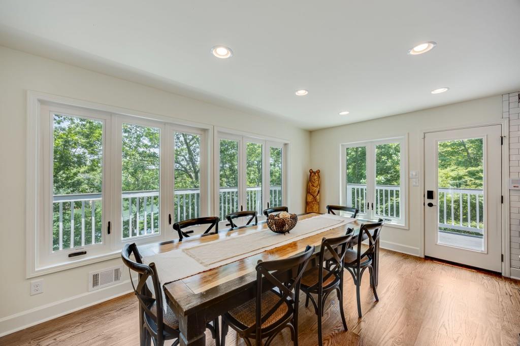 537 Chestatee View Drive