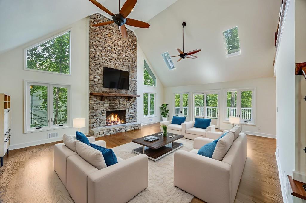 537 Chestatee View Drive