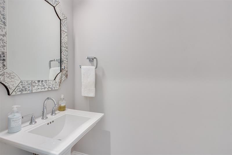 6226 Random Winds Bluff