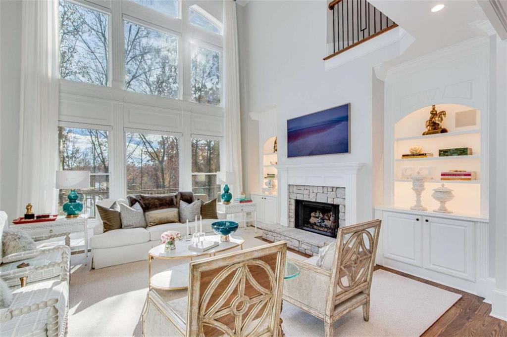 6226 Random Winds Bluff