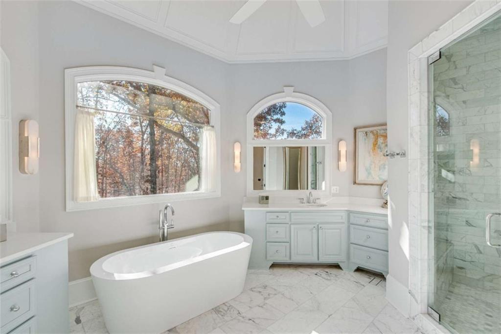 6226 Random Winds Bluff