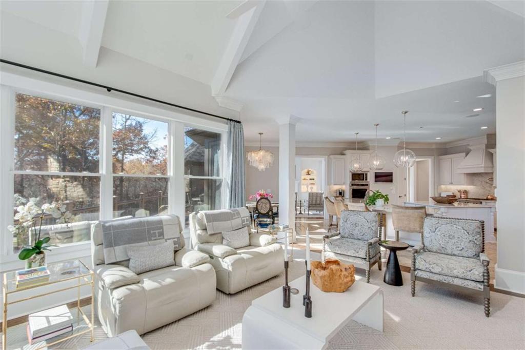 6226 Random Winds Bluff