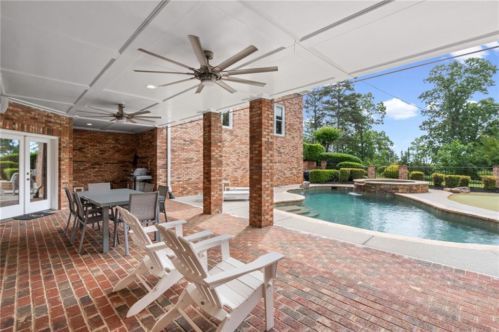 3621 Lake Ridge Court