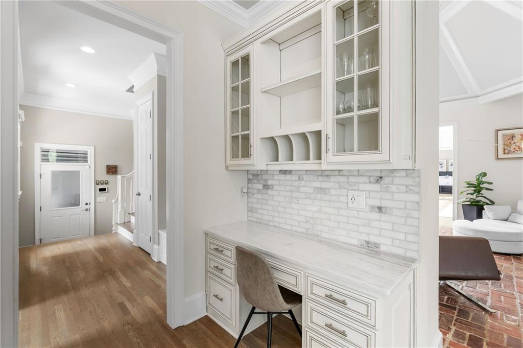 3621 Lake Ridge Court
