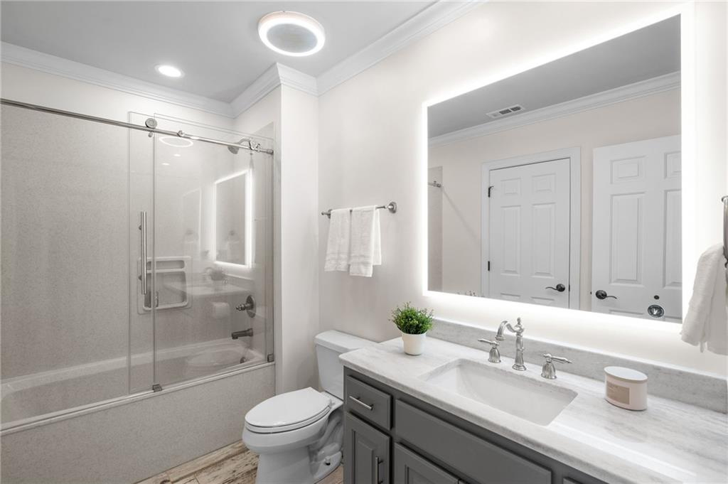 3621 Lake Ridge Court