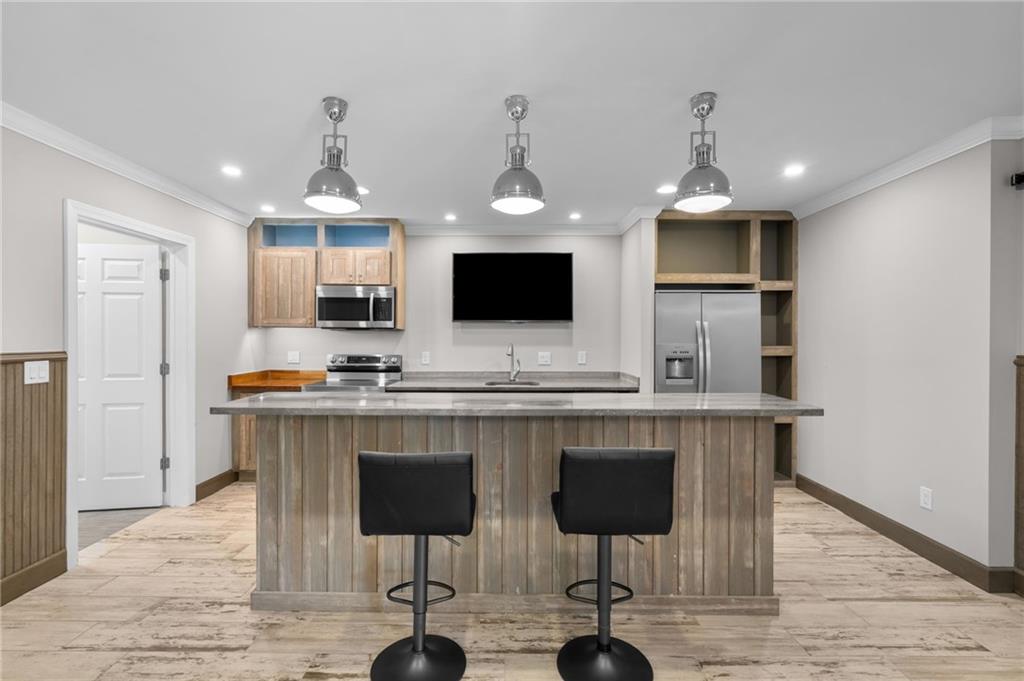 3621 Lake Ridge Court