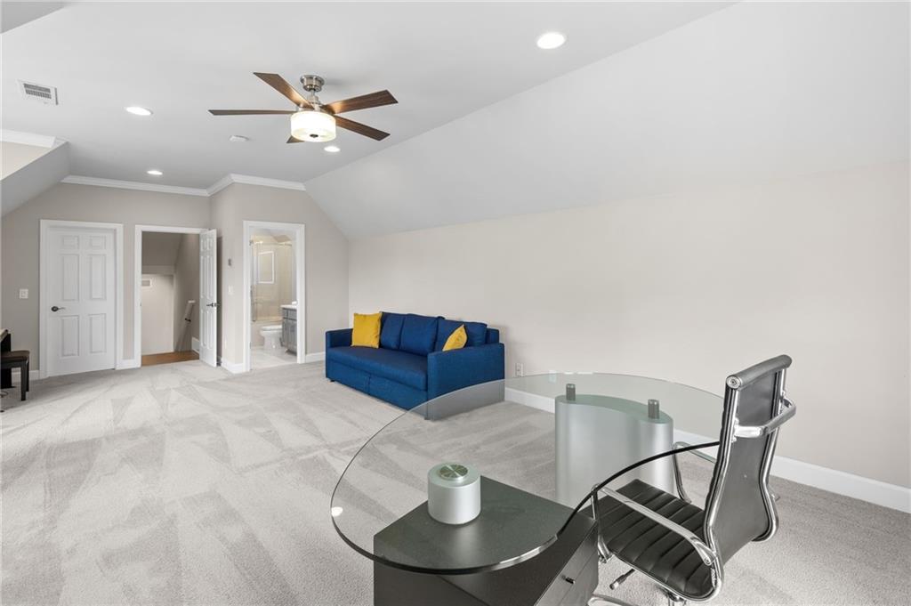 3621 Lake Ridge Court