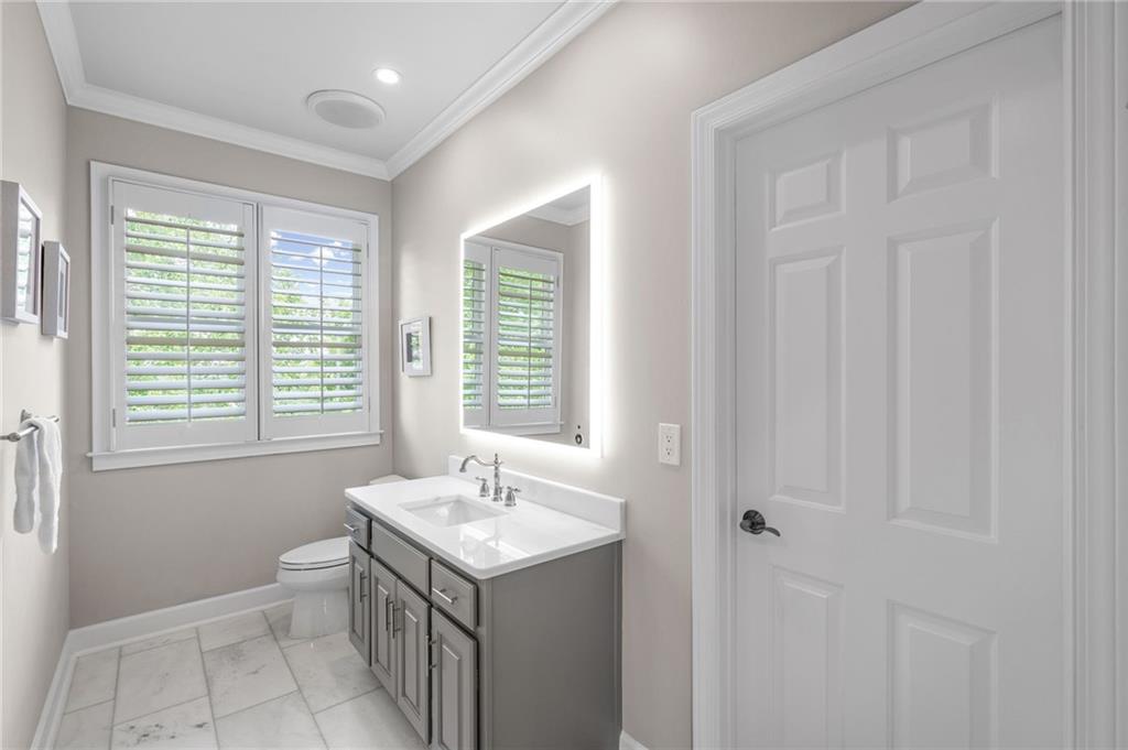 3621 Lake Ridge Court