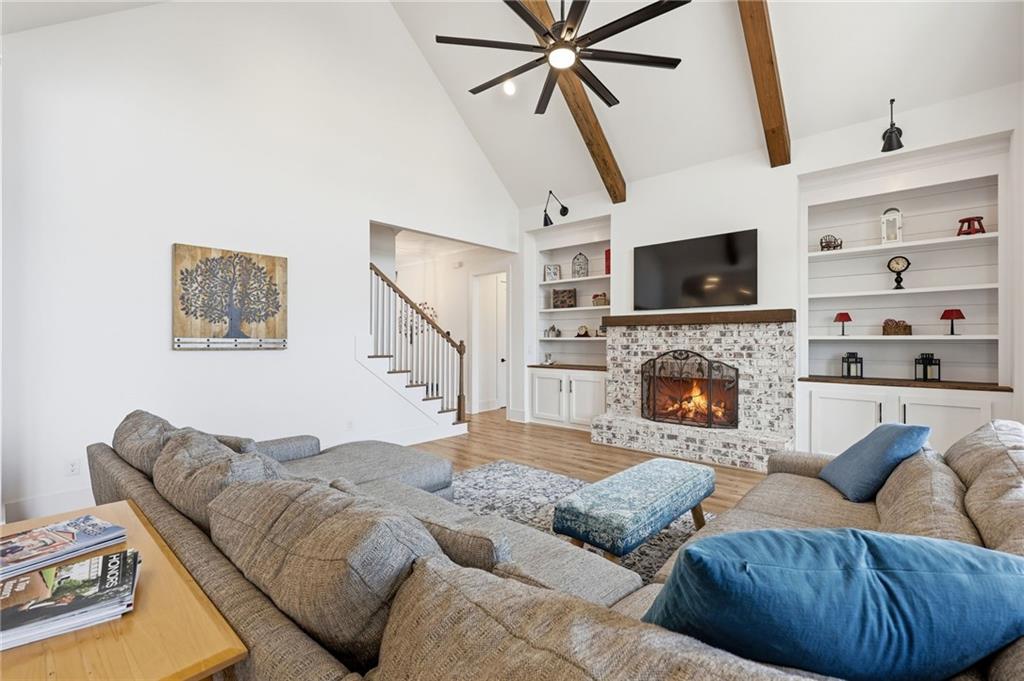 5575 Chestatee Landing Drive