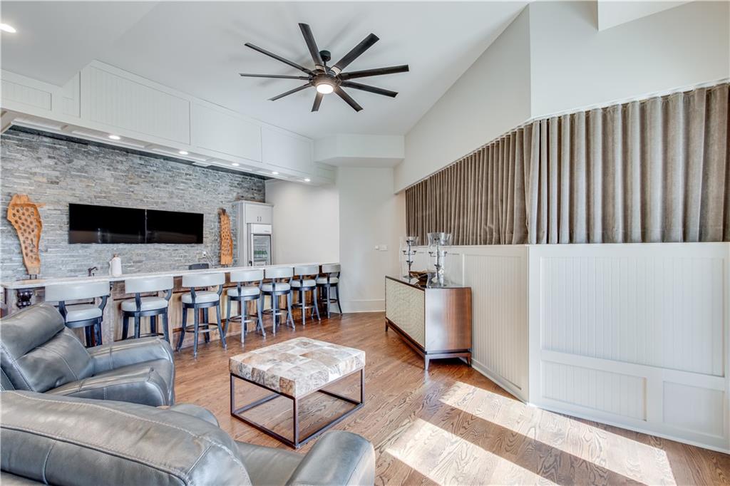 6226 Random Winds Bluff
