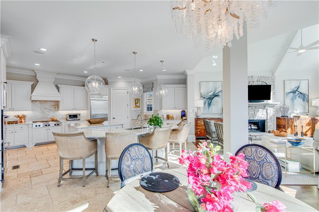 6226 Random Winds Bluff