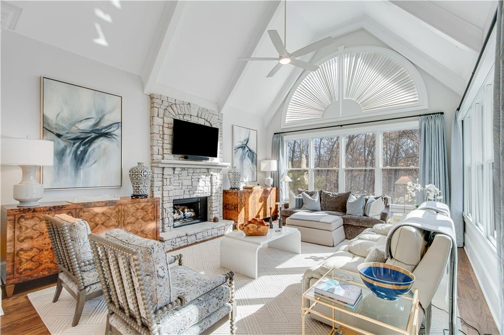 6226 Random Winds Bluff